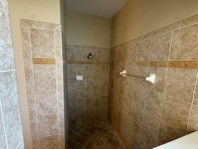 1079 GLENRAVEN LANE, Clermont, FL 34711