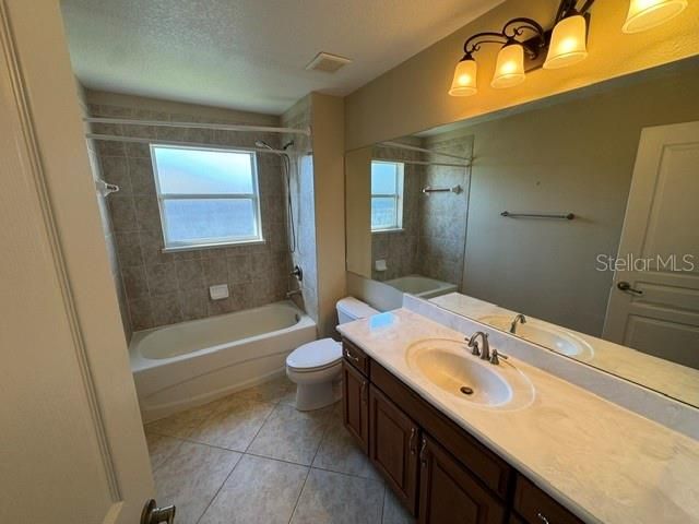 1079 GLENRAVEN LANE, Clermont, FL 34711