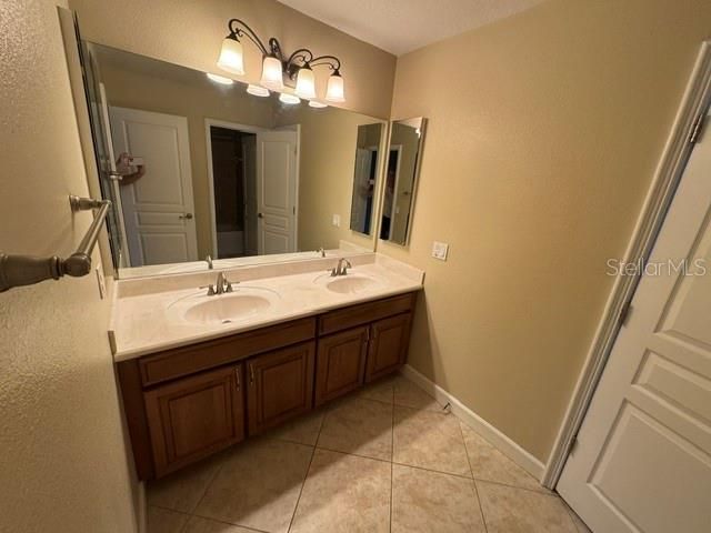1079 GLENRAVEN LANE, Clermont, FL 34711