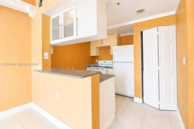 275 NE 18th St 504, Miami, FL 33132