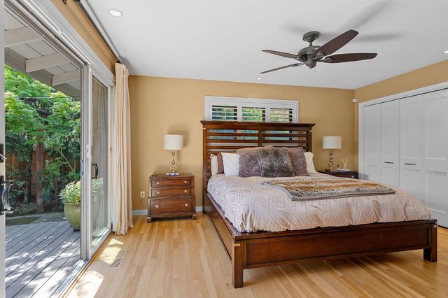 1548 Barnett Ct, Carmichael, CA 95608