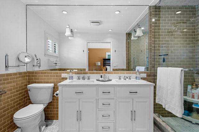 1548 Barnett Ct, Carmichael, CA 95608