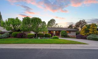 1548 Barnett Ct, Carmichael, CA 95608