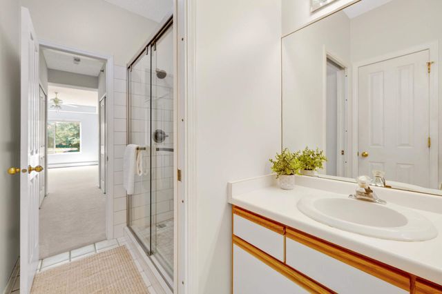 7520 Edinborough Way 2116, Edina, MN 55435