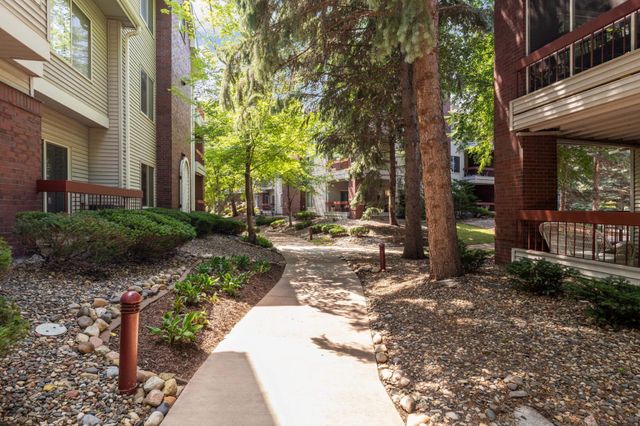 7520 Edinborough Way 2116, Edina, MN 55435