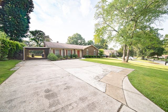 7642 Crescent Drive, Columbus, GA 31909