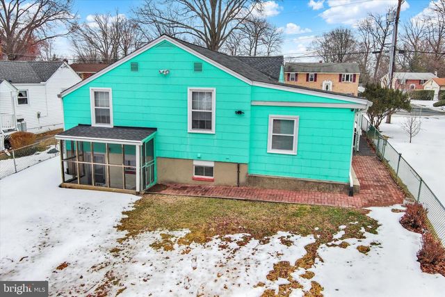 322 SASSAFRAS RD, Baltimore, MD 21221