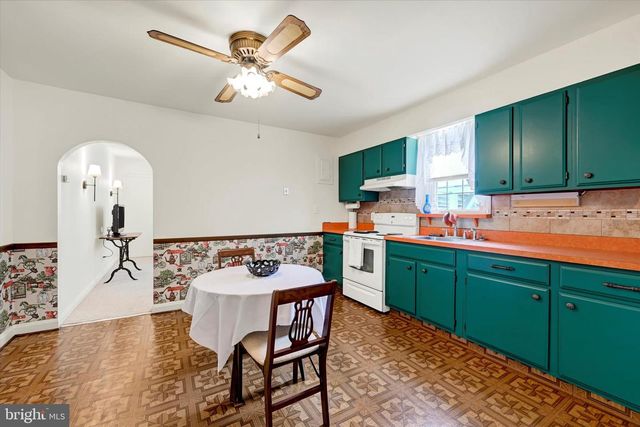 322 SASSAFRAS RD, Baltimore, MD 21221