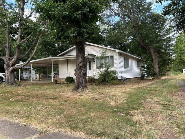 1126 N Detroit Avenue, Russellville, AR 72801