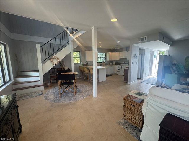 201 White Pelican DR, Captiva, FL 33924