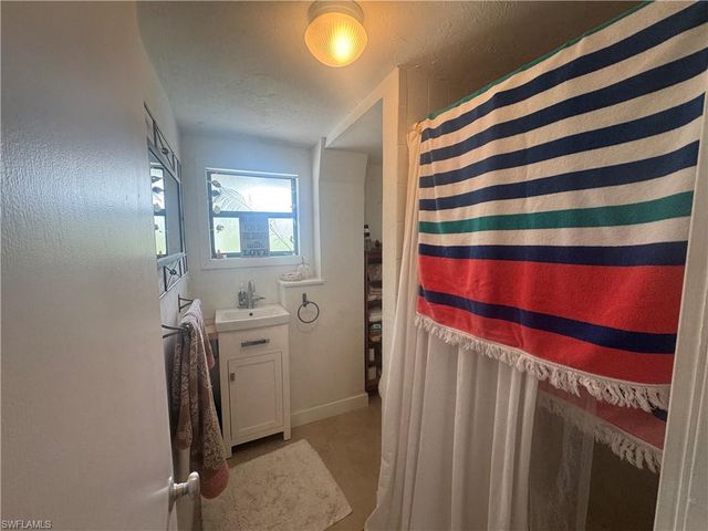 201 White Pelican DR, Captiva, FL 33924