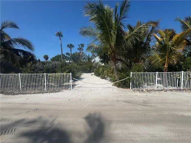 201 White Pelican DR, Captiva, FL 33924