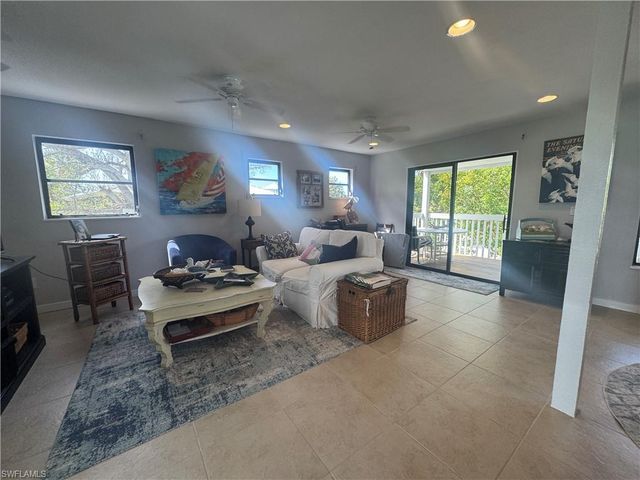 201 White Pelican DR, Captiva, FL 33924