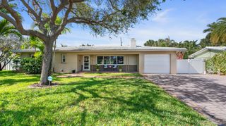 2549 NE 27th Avenue, Fort Lauderdale, FL 33305