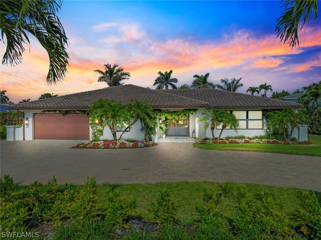 4222 Crayton RD, Naples, FL 34103