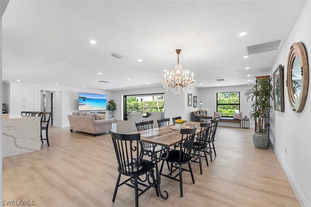 4222 Crayton RD, Naples, FL 34103