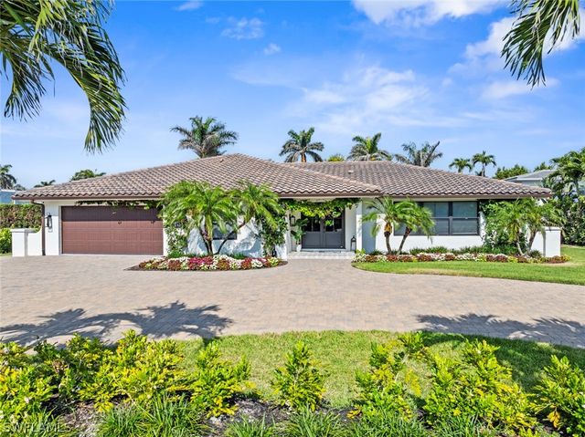 4222 Crayton RD, Naples, FL 34103