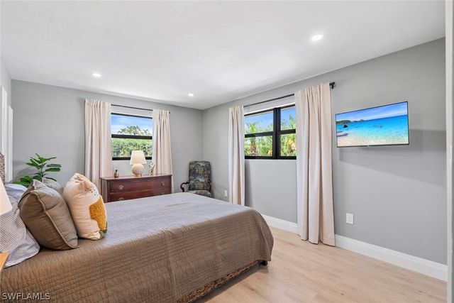 4222 Crayton RD, Naples, FL 34103