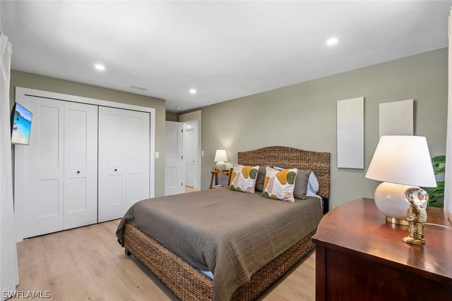 4222 Crayton RD, Naples, FL 34103