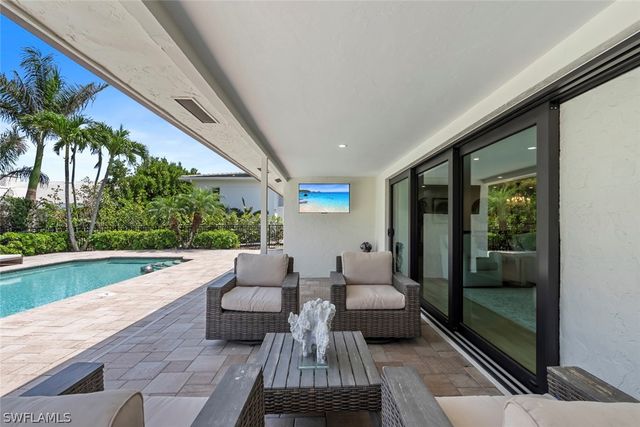 4222 Crayton RD, Naples, FL 34103