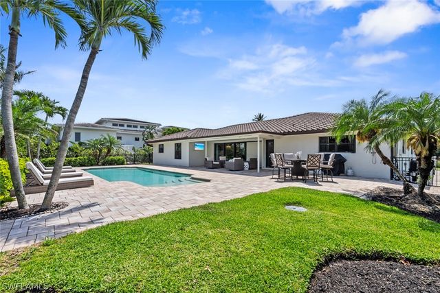 4222 Crayton RD, Naples, FL 34103