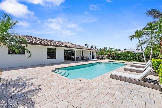 4222 Crayton RD, Naples, FL 34103