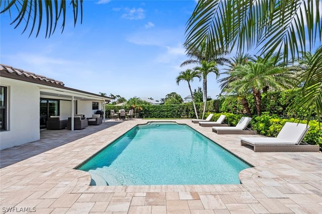 4222 Crayton RD, Naples, FL 34103