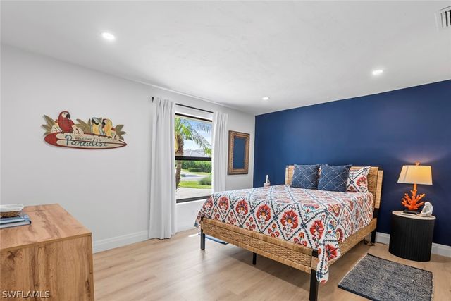 4222 Crayton RD, Naples, FL 34103