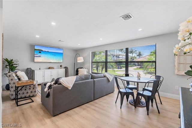 4222 Crayton RD, Naples, FL 34103