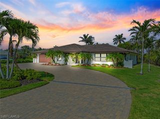 4222 Crayton RD, Naples, FL 34103