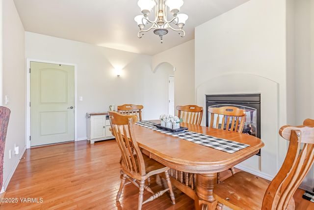 8703 Webster Ave, Yakima, WA 98908