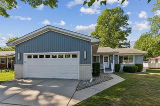 1444 Old Squire Lane, Port Huron, MI 48060