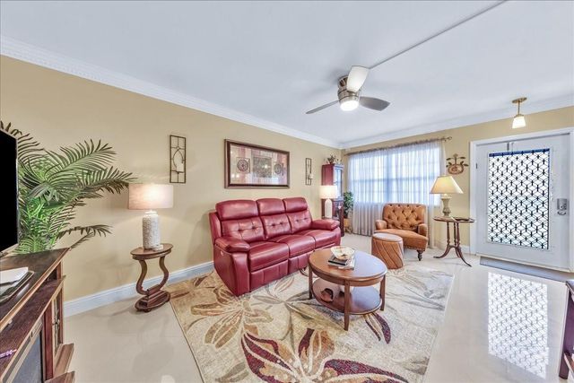 2047 Wolverton C 2047, Boca Raton, FL 33434