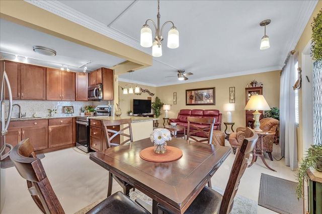 2047 Wolverton C 2047, Boca Raton, FL 33434