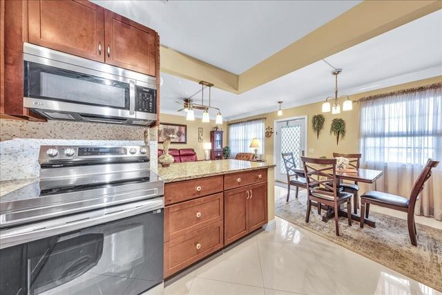 2047 Wolverton C 2047, Boca Raton, FL 33434
