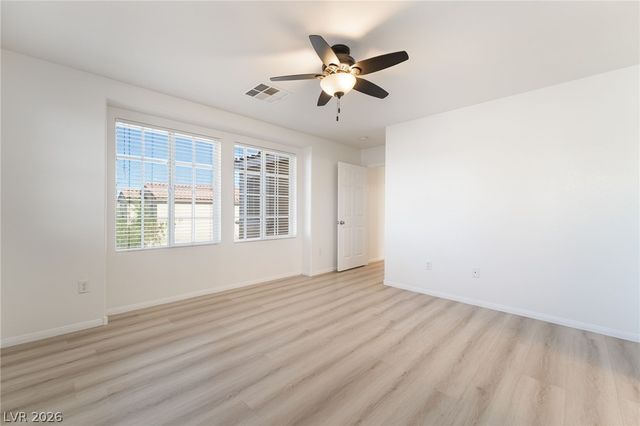 9149 White Rock Peak Street, Las Vegas, NV 89113