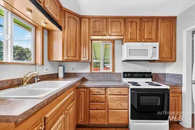 1917 S Atlantic St, Boise, ID 83705