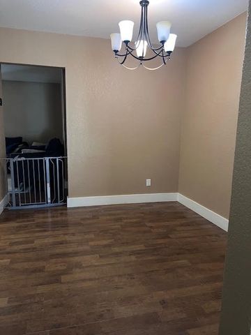 1314 N Boston Place, Russellville, AR 72801