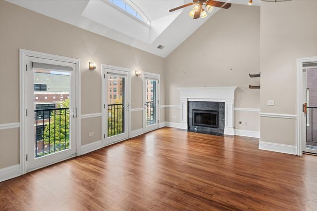 930 W Dakin Street 4, Chicago, IL 60613