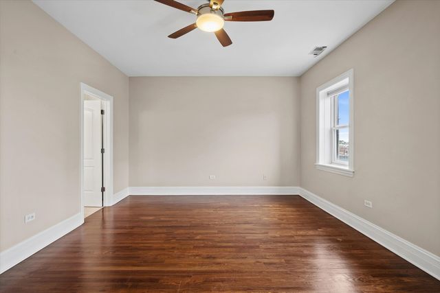930 W Dakin Street 4, Chicago, IL 60613