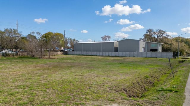 5814 Cypress Street, Houston, TX 77074