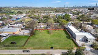 5814 Cypress Street, Houston, TX 77074