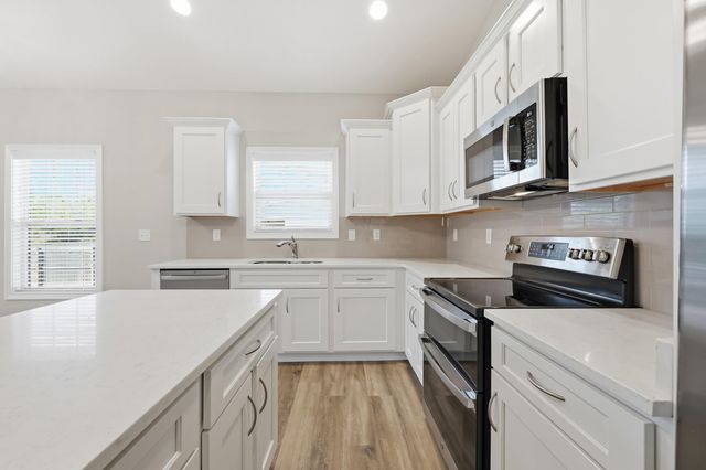 112 Stone Ridge Drive, Frankfort, KY 40601