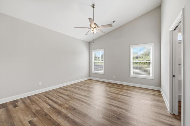 112 Stone Ridge Drive, Frankfort, KY 40601