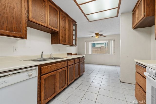 8161 Valencia, Huntington Beach, CA 92647