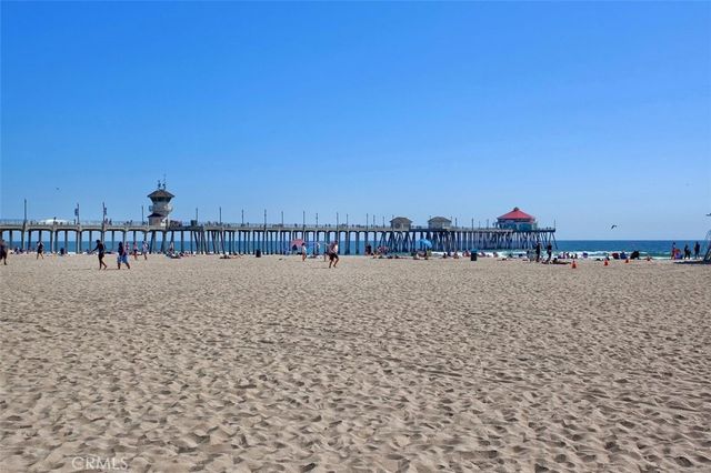 8161 Valencia, Huntington Beach, CA 92647