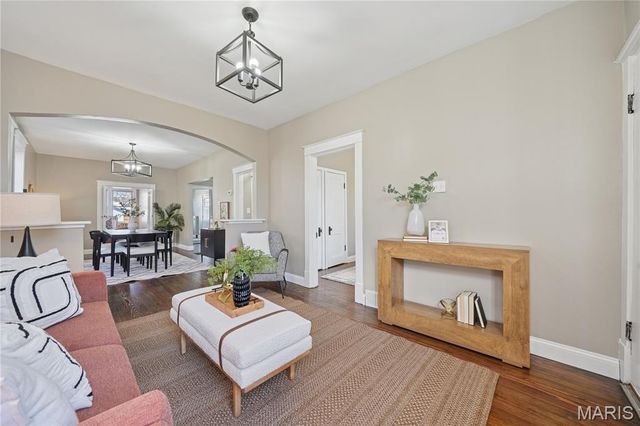 5217 Loughborough Avenue, St Louis, MO 63109