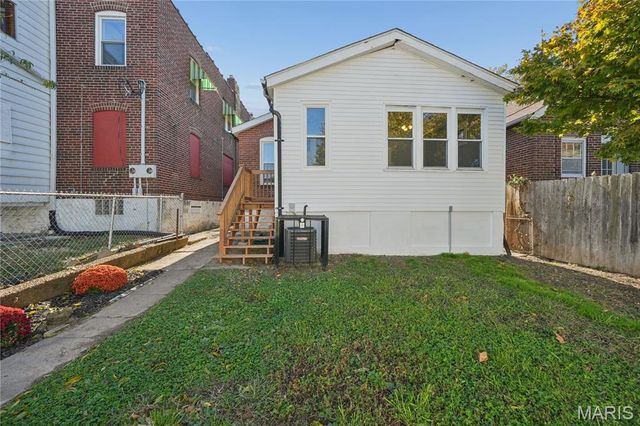 5217 Loughborough Avenue, St Louis, MO 63109