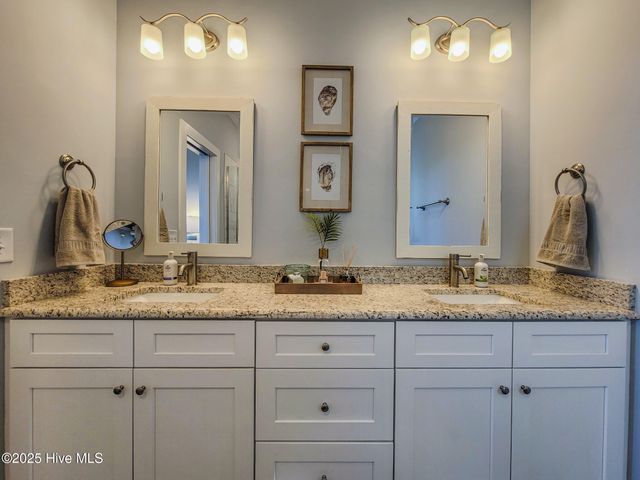 127 S Boca Bay Lane A, Holly Ridge, NC 28445