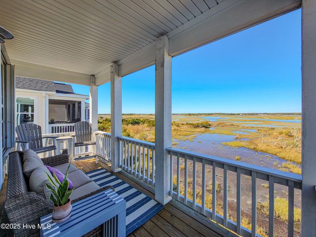 127 S Boca Bay Lane A, Holly Ridge, NC 28445